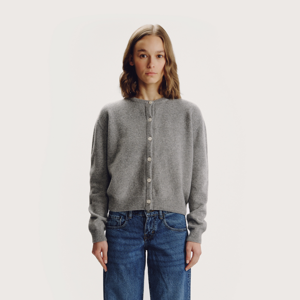 the gather poppy 100% lambswool button up crew neck cardigan flannel grey