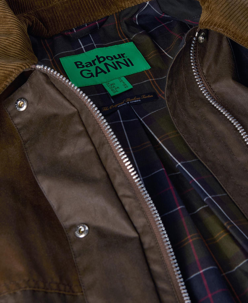 barbour GANNI collab bark brown wax duffle coat oversized corduroy collar zip front green logo heritage LWX1455BR51 scandi F9754