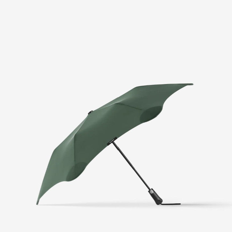 blunt umbrellas metro umbrella in forest green
