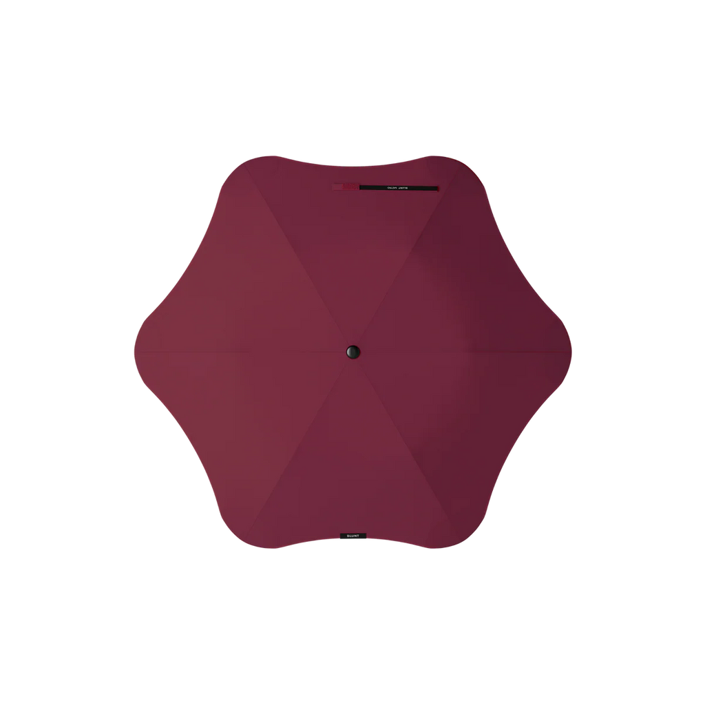 blunt umbrellas metro umbrella in clubhouse red burgundy