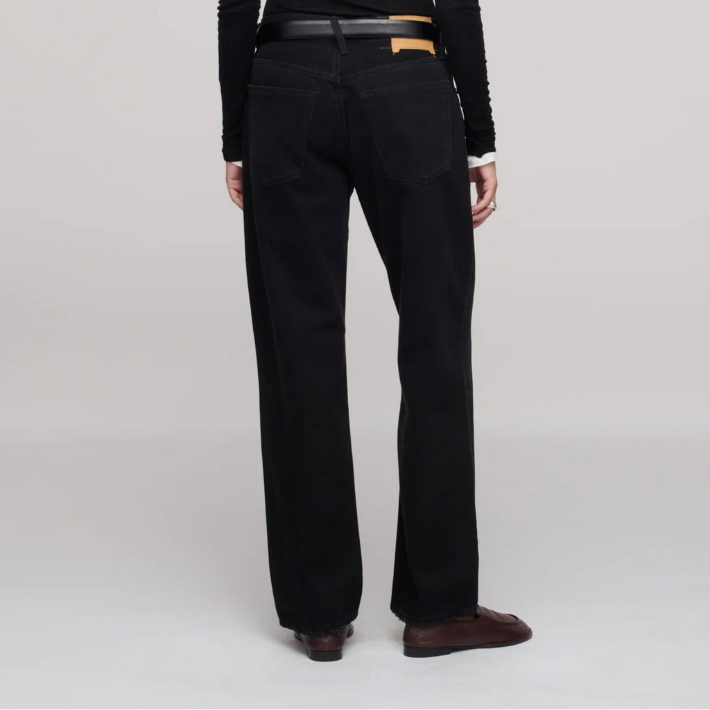 DALA Calla Mid Rise crop Ankle Jeans in One Year Black