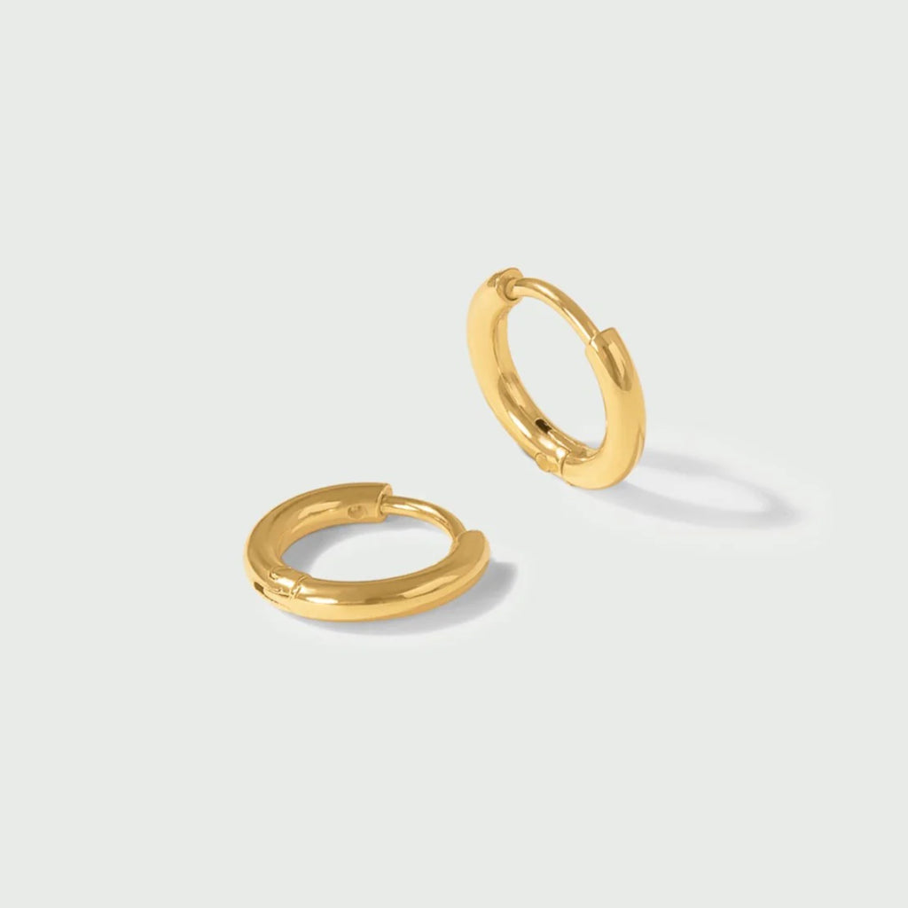 orelia LUXE Huggie Hoop Earrings gold