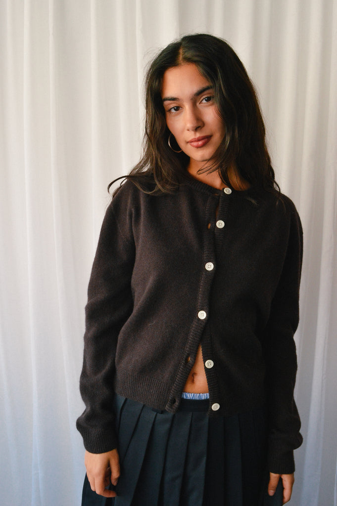 the gather poppy 100% lambswool button up crew neck cardigan dark brown
